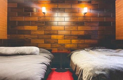 Toyooka Casa | TOYS 927 private room guesthouse and gallery, next to the cinema theater