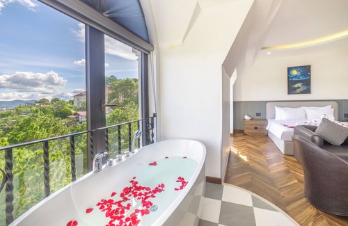 Phuong 10 Hotel | TP Dalat Hotel