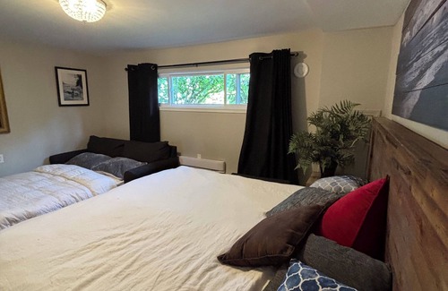 Comox Cama Y Desayuno | . Peaceful, Clean & Pet-Friendly Suites Near Nature & Amenities – Comox Valley