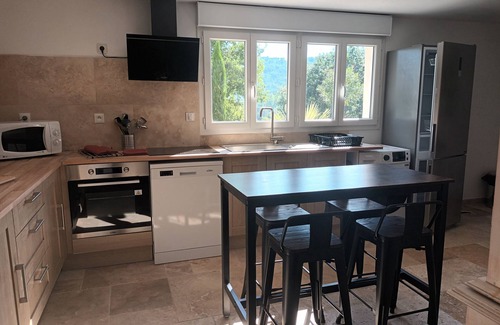 Brignoles Apartamento | Très Beau Meublé Vacance, Clim Jacuzzi, Jardin,tout Confort !