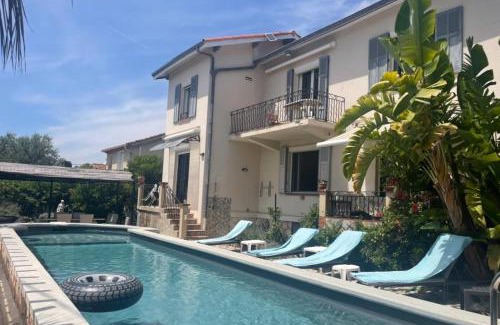 Antibes Apartamento | Très beau Studio lumineux dans Villa avec piscine