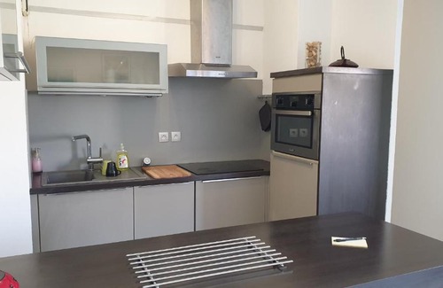 Bourg-Saint-Andeol Apartamento | Très bel appartement dans résidence calme