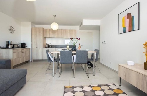 Saint Antoine Apartamento | Très bel appartement 2 chambres avec accès direct à la piscine
