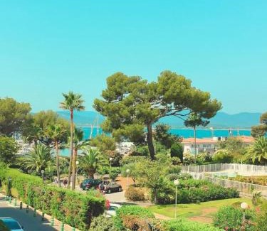 Ampuis Apartamento | Très bel Appartement Le Santa Lucia à SAINT-RAPAËL - Confort, Climatisation et Vue mer !