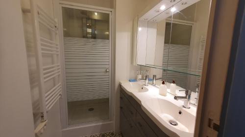 19th Arrondissement Apartamento | Très bel appartement + Parking Privé