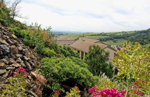 Solutre-Pouilly Casa | Très belle demeure Roche de Solutré - 15 personnes