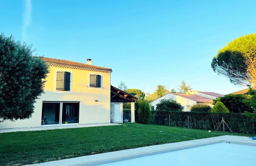 Castres Casa | Très Belle Maison Avec Piscine à 2 pas du Centre-ville de Castres