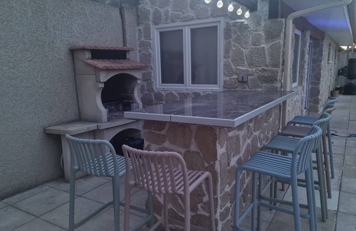 Saint-Just Casa | Très Belle Villa Privée Avec Piscine sur Terrain Arboré de 1500m2