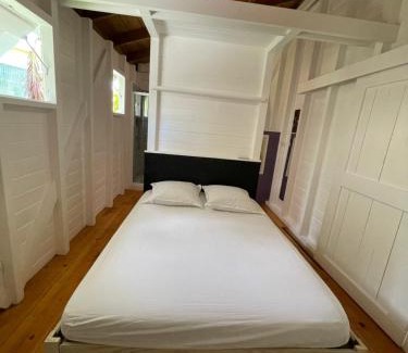 Riviere-Salee Casa | Très joli bungalow et sa petite piscine privee