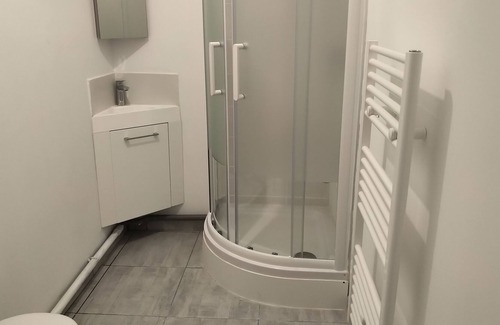 Bretteville-sur-Odon Apartamento | Très Spacieux F3 Avec Terrasse et Jardin