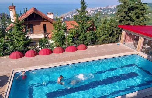 Trabzon Villa | Trabzon manzaralı havuzlu villa