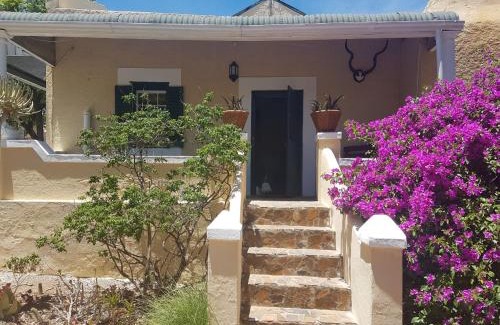 Graaff-Reinet Casa | Trackers Inn