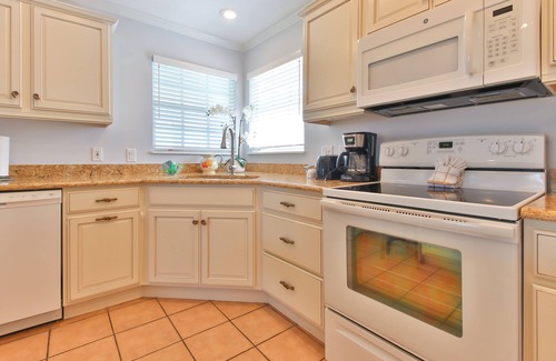 Bradenton Beach Condominio | Tradewinds Beach Resort