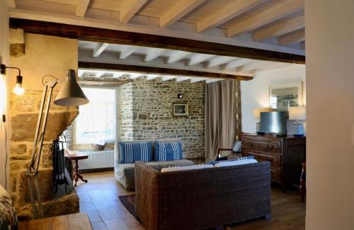 St-Georges-de-la-Riviere Casa | Traditional Normandy farmhouse only 3 km from the beach