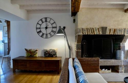 St-Georges-de-la-Riviere Casa | Traditional Normandy farmhouse only 3 km from the beach