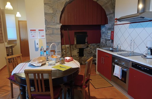 Algarvia Cabaña | TRADICAMPO-CASA DA FONTE-RURAL HOUSE WITH LARGE GARDEN AND ASTONISHING VIEWS.
