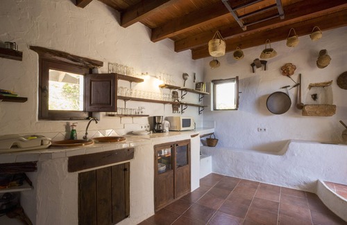 Sant Josep de sa Talaia Cabaña | Casa rural tradicional ibicenca con piscina privada y amplios jardines