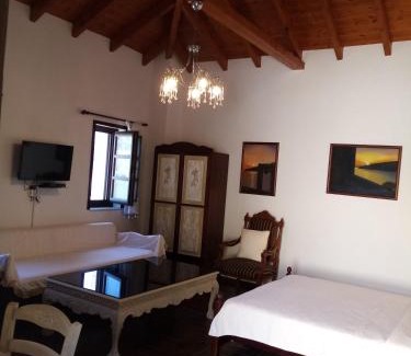 Neo Itilo Apartamento | Traditional Apartments Plagiaki
