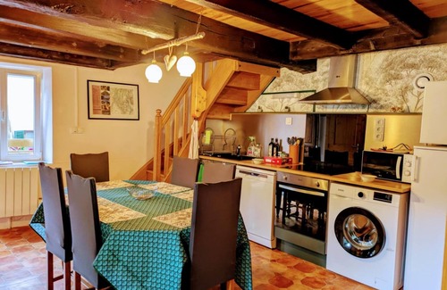 Tenay Casa | Traditional Bugey house, family-run, pets welcome (6 pers.)