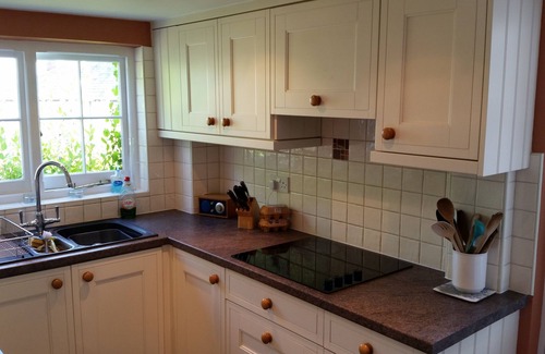 Treknow Cabaña | Tradicional Cottage con Encanto encima de Sandy Beach - un acogedor hogar de la familia de vacaciones