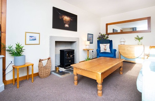 Dornoch Cabaña | Traditional Cottage near Embo Beach