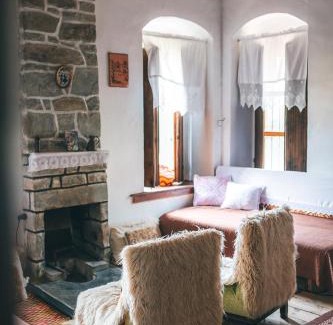 Albania Casa | Traditional GuestHouse Permet