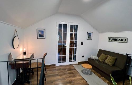 Curral das Freiras Casa | Traditional House