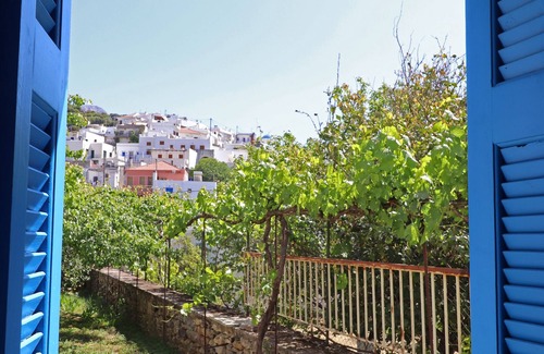 Filoti Casa | Traditional house close to great hiking trails