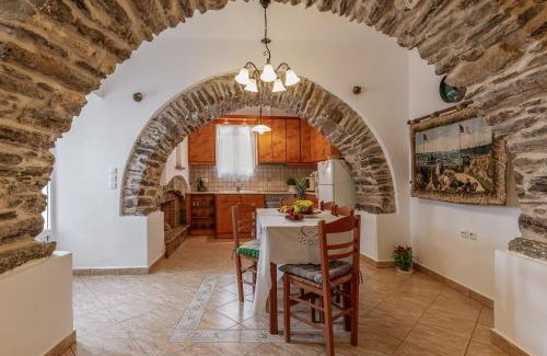 Koronos Casa | Traditional House in Koronos