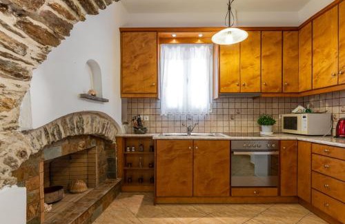 Koronos Casa | Traditional House in Koronos