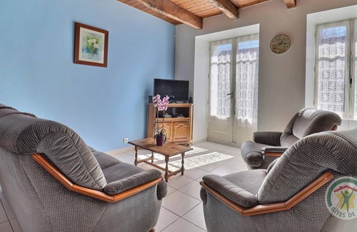 Bonnemain Casa | Traditional house on enclosed grounds 10 km from Combourg