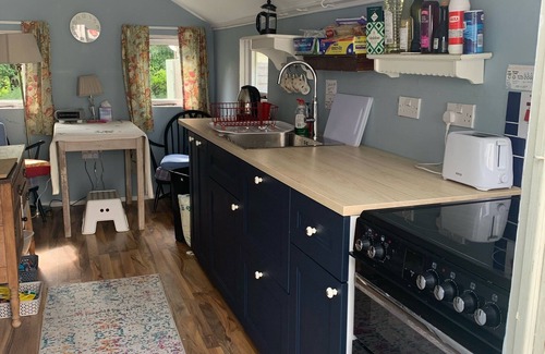 Athea Cabaña | Traditional Irish Cottage - close to The Wild Atlantic Way
