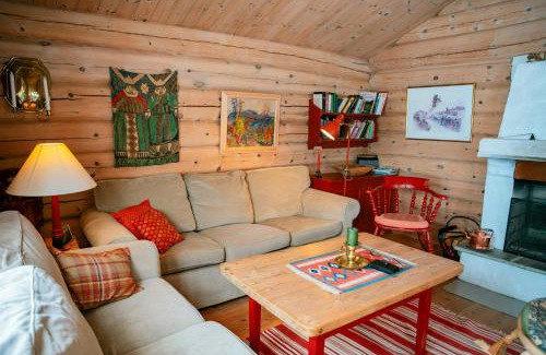 Al Casa | Traditional Log Cabin At Reineskarvet