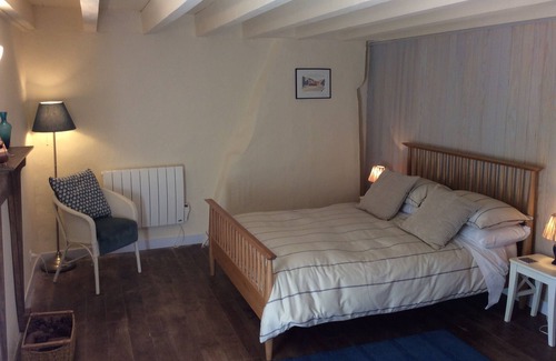 Saint-Domet Cabaña | Traditional luxury cottage, peace and quite, fantastic night skies.