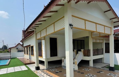 Kampung Bukit Katil Casa | Traditional Melaka Homestay with Private Pool