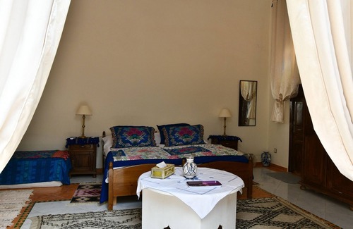 Meknes Medina Cama Y Desayuno | Riad tradicional con confort moderno 6/8 per en el corazón de la medina.