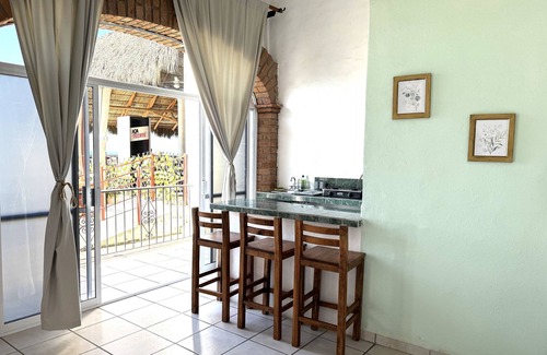 Zona sur Apartamento | Traditional Sierra Leon Oceanfront Rooms