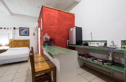 Zona sur Apartamento | Traditional Sierra Leon Oceanfront Rooms