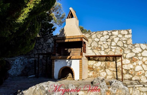 Katomerion Villa | TRADITIONAL STONE BUILT VILLAS DIMITRIS MEGANISSI