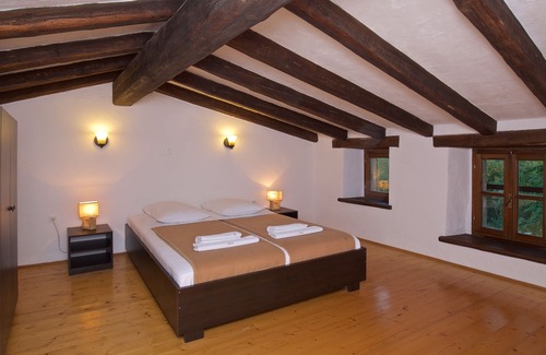 Kotli Casa | Traditional Stone House