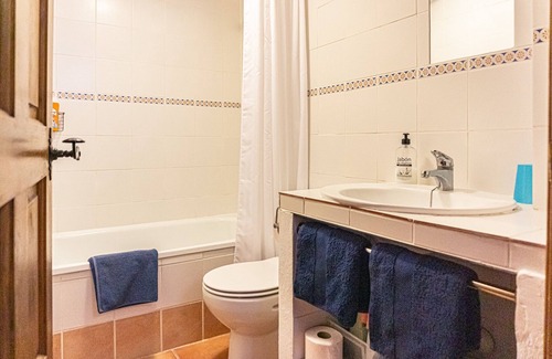 Tozar Cabaña | Traditional village house with large pool, in great countryside. Explore!