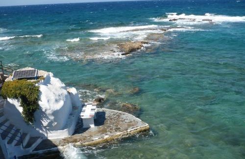 Mandrakia Casa | Traditional Waterfront House