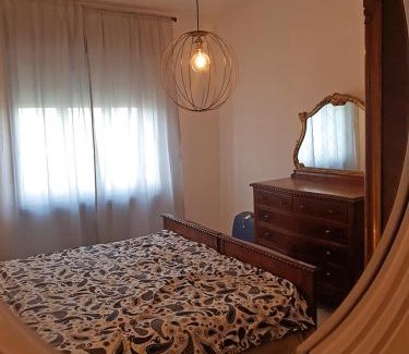 Vercelli Apartamento | Tradizione e funzionalità