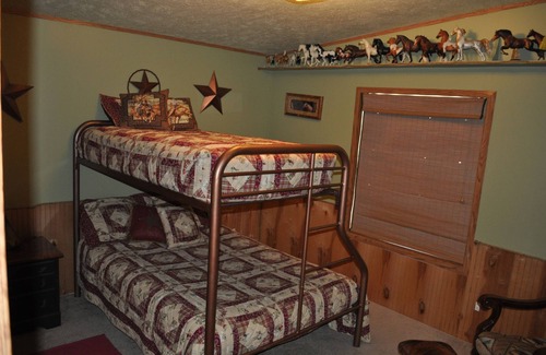 Hot Springs Cabina | Trail Boss Cabin
