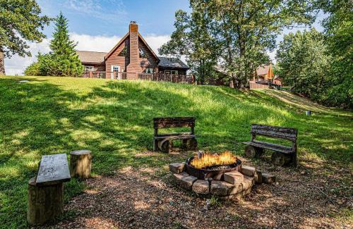 Branson Cedars Casa | Trail's End Cabin