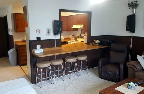 Bessemer Condominio | Trail View 2: Private Hot Tub, Theater, Central Air, Massage, Sauna, Mt. Views