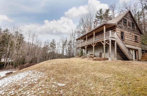 Boone Casa | Trailhead Cabin