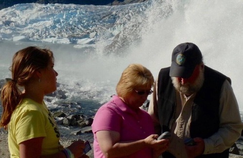 Mendenhaven Casa | Trailhead Room - Near Mendenhall Glacier, Trails, and Conveniences - DISCOUNTS ON TOURS!