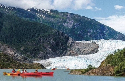 Mendenhaven Casa | Trailhead Room - Near Mendenhall Glacier, Trails, and Conveniences - DISCOUNTS ON TOURS!