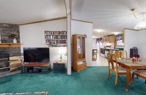 Shirley Mills Casa | Trails' Beginning (Direct Snowmobile and ATV Access!)